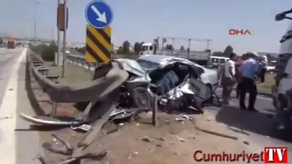 TIR otomobille çarpıştı: 1 ölü 4 yaralı