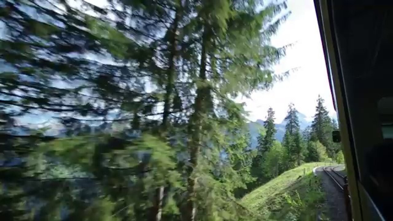 İsviçre Alp Dağlarında bir gezinti..Müthiş Görseller.