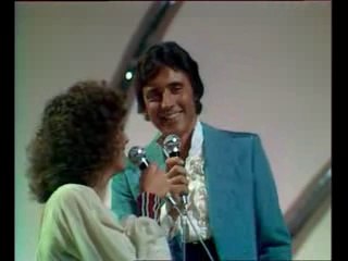 Nicole Rieu et Sacha Distel - ""Je suis ""