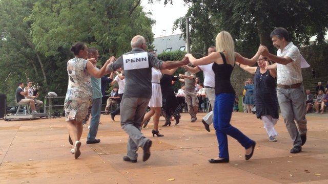 Brodeuses, concours de danse et de musique bretonnes
