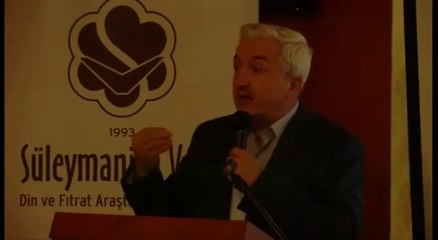 Müslüman ama bana ayet okuma diyor... Kur'an deyince suratına gazap ifadeleri yansıyor!