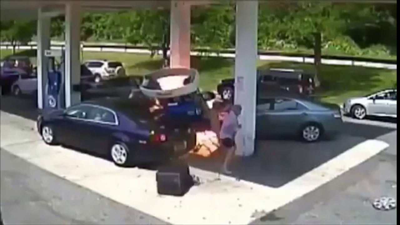Fire incidence at Fuel Pump ( I Salute The Brave Man)
