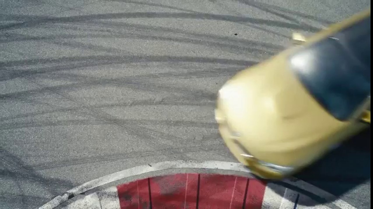 BMW'nin Uçak Gemisi Üzerinde Reklam Filmi Büyük İlgi Gördü