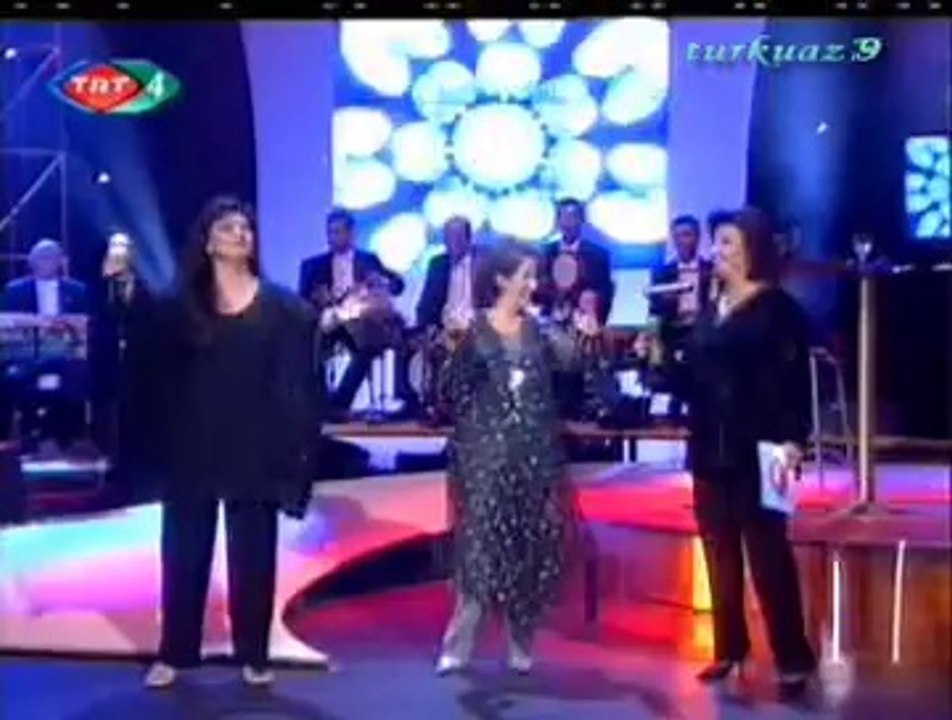 Nursaç DOĞANIŞIK & Emel TAŞÇIOĞLU & Gülşen KUTLU-Yeşil Ördek Gibi Daldım Göllere