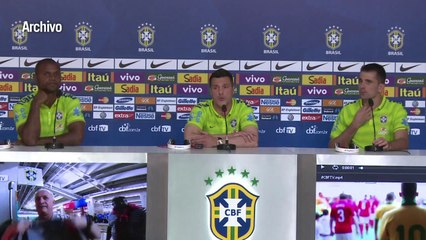 Julio César dice adiós a Brasil