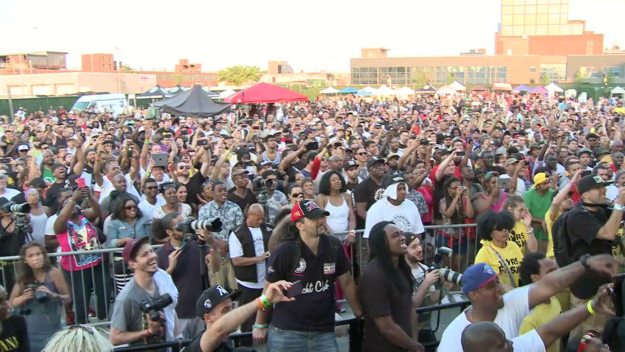 Raekwon, AZ and Lil Fame Perform Ante Up