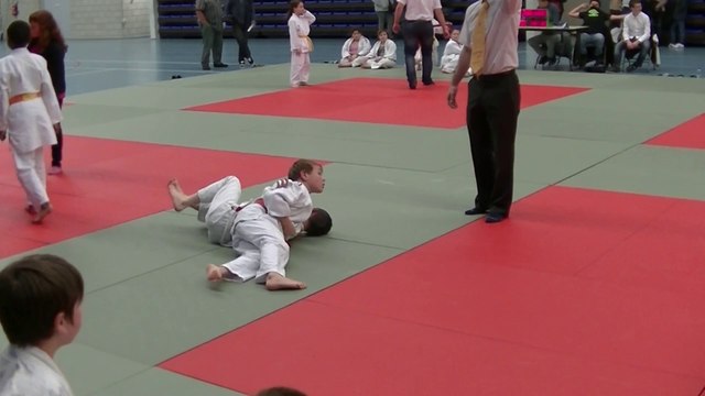 Julien en finale du tournoi petit tigre 1er combat