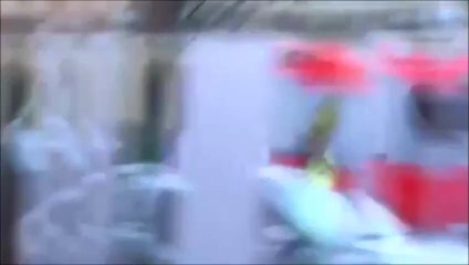 Sokakta Kız Kaçırma Şakası