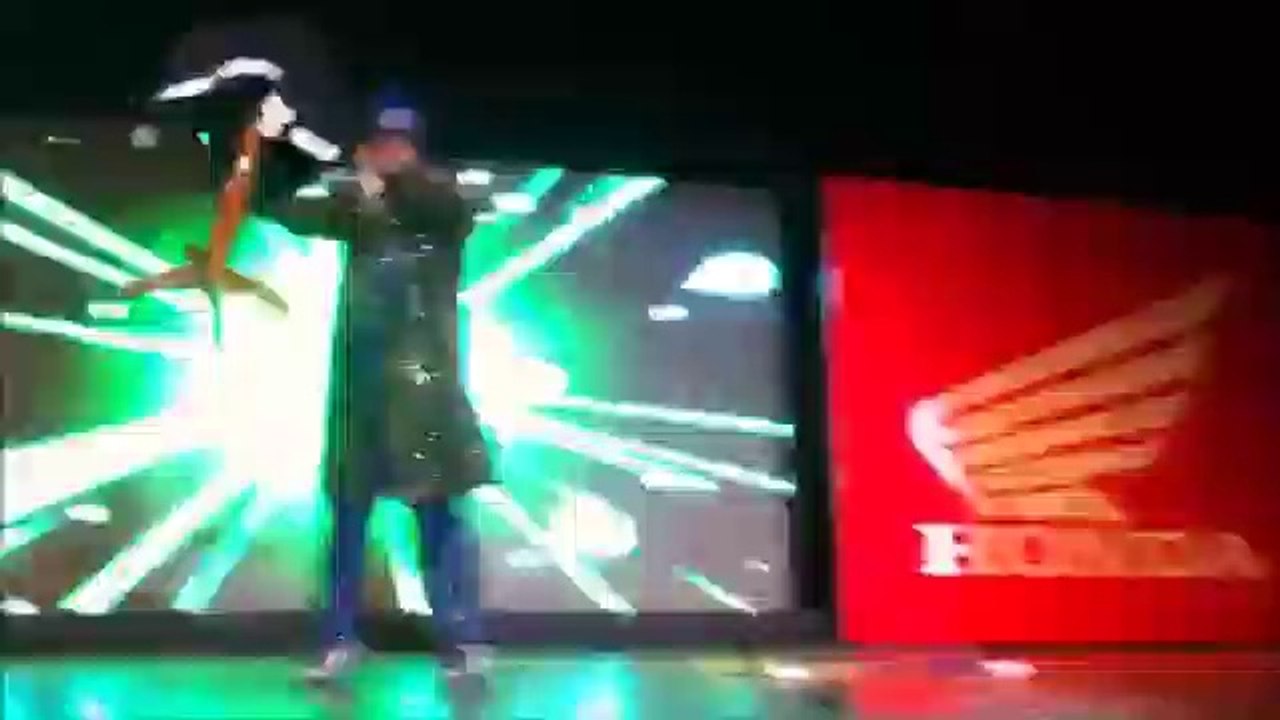 Indian(Delhi) Magician Krishna Bhandari performing  corporate show for HONDA.