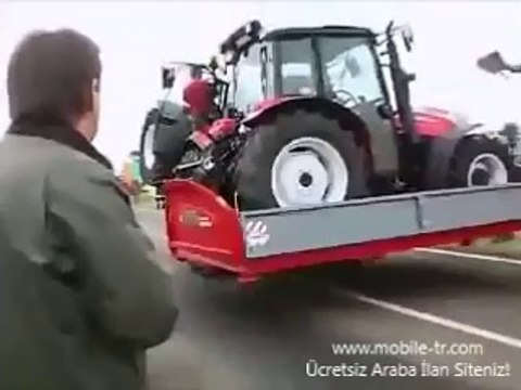 Hiç böyle traktor gördünüz mü acaba ?