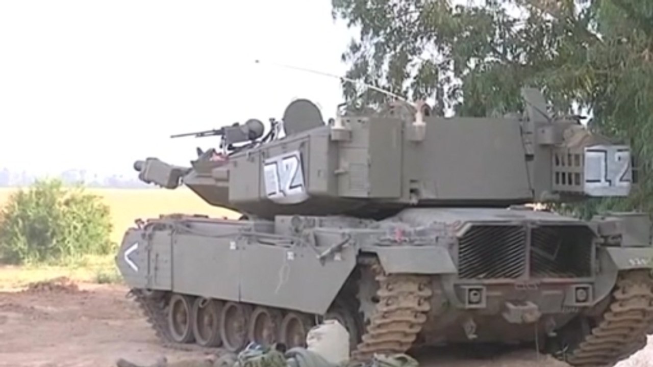Israel mobilizes 20,000 troops for possible ground offensive