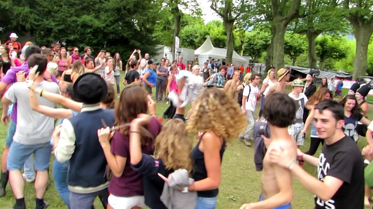 Ambiance batucada chez les campeurs  de Musilac !