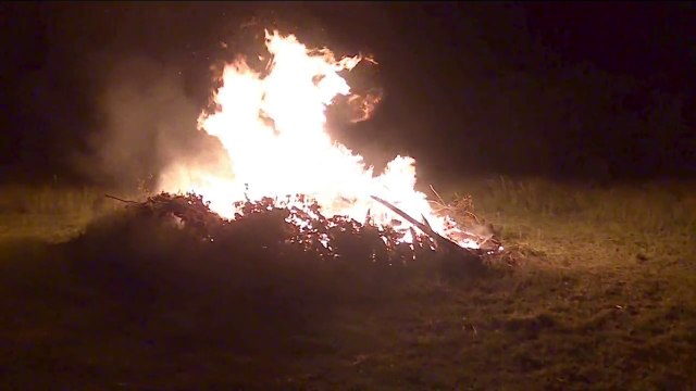 Feu de la St-Jean à Montchanson (Cantal)