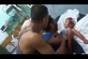 غزہ میں ایک باپ اپنے بیٹے کی لاش پے کمزور دل حضرات نہ دیکھیں