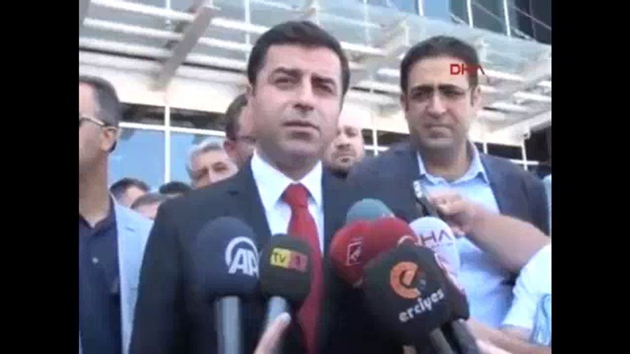 Selahattin Demirtaş: Başbakan'ın özür dilemesi gerekir