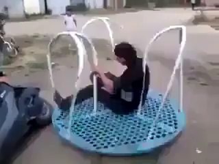 pakistani larkon k ultay kam dekhain.