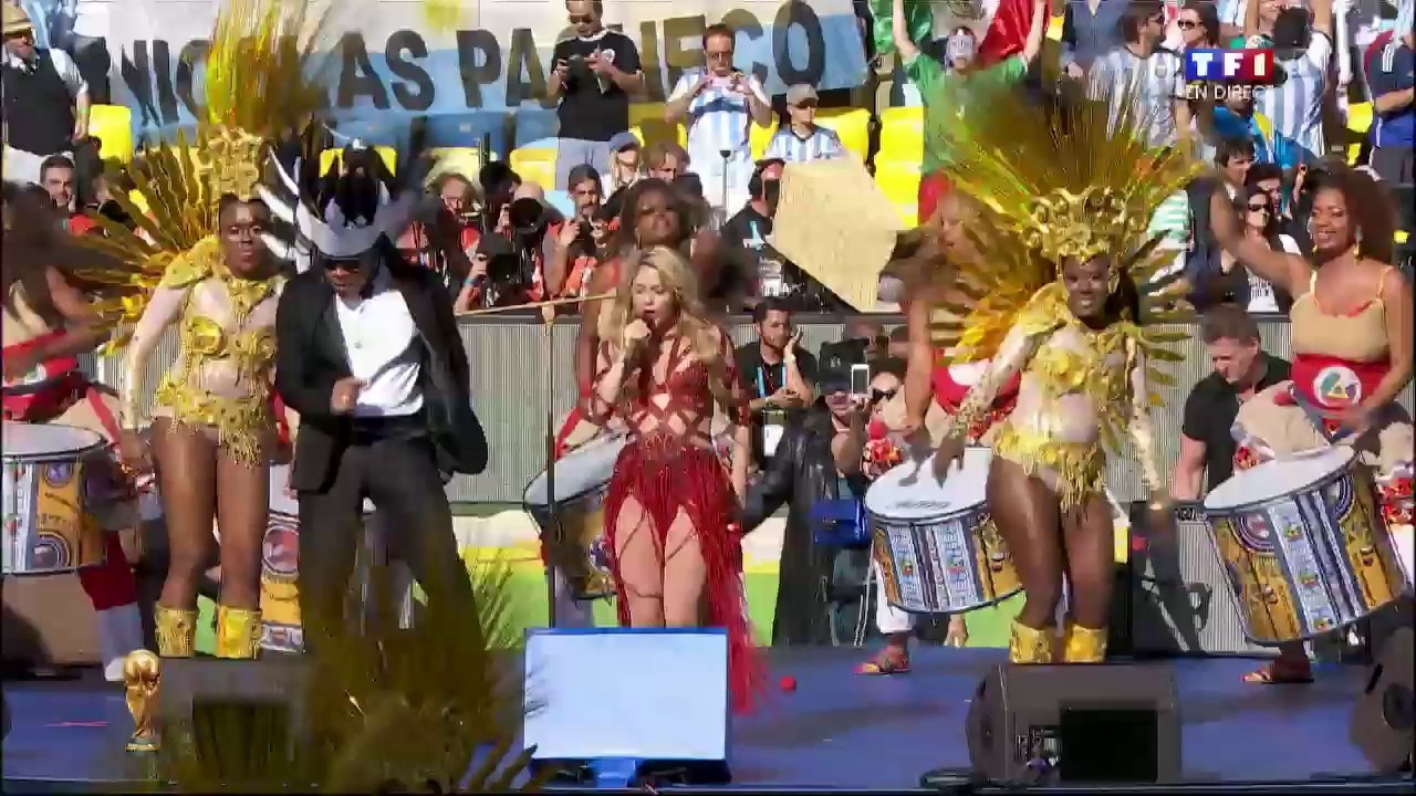 SHAKIRA CHANTE A LA CEREMONIE DE CLOTURE DE LA Coupe du Monde  2014.