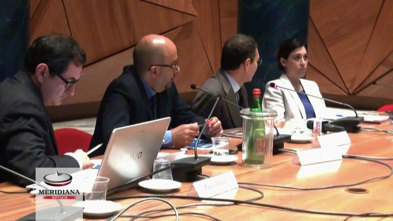 Rifiuti, Marino: Acea e Ama collaborino per lo smaltimento. Obbiettivo è il 65 % di raccolta differenziata