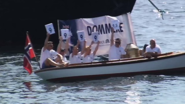 Saltos Red Bull - Increíbles saltos desde Noruega