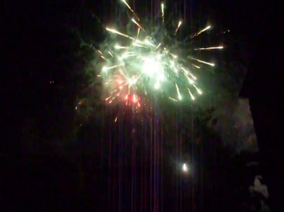 feu d'artifice à charleville-mézières le 13 juillet 2009