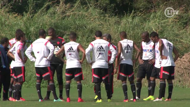 Depois de bronca de Ney, Paulinho dá vitória para titulares