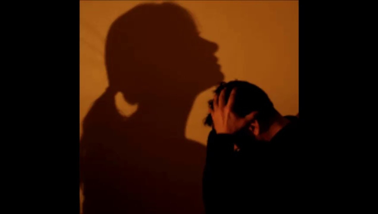 TEKİN KECE  BEN SENİ SEVDİMDE ÖLDÜM