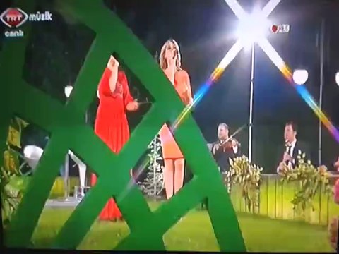 Nevra Günay Tosun & Münevver Özdemir - Dereler Çağlar Oldu