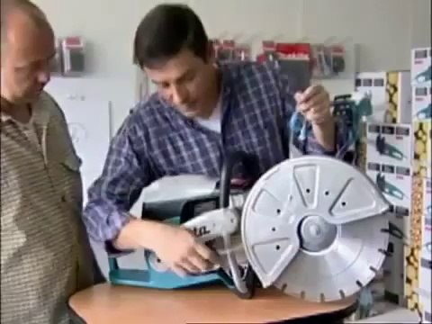 Máy cắt bê tông Makita DPC6431 nhập khẩu Germany giá rẻ