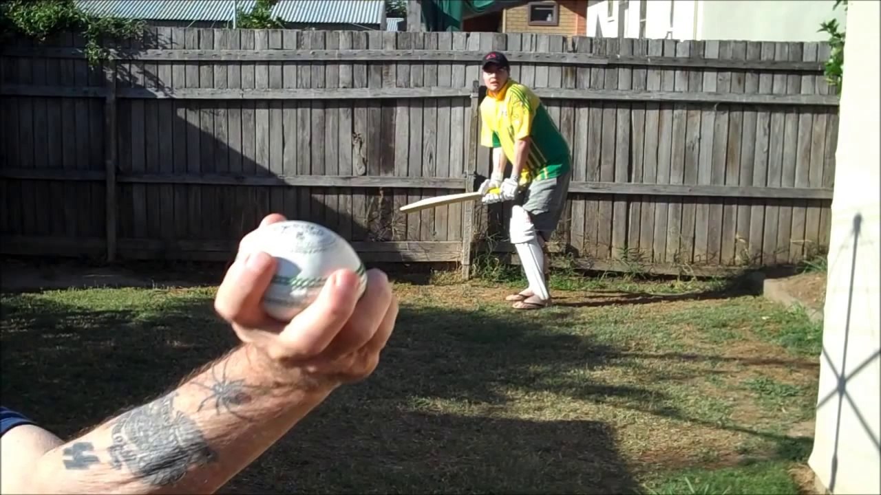 65 YEAR OLD MAN BOWLS THE WORLD'S BEST DOOSRA _JUST LOOK AT THE TURN_
