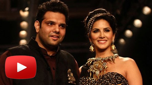 Sunny Leone Walks The Ramp @ India International Jewellery Week 2014 !
