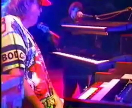 David Sanborn Group (Feat. Hiram Bullock) - Soul Serenade, Chicago Song (Live Under the Sky 1990)