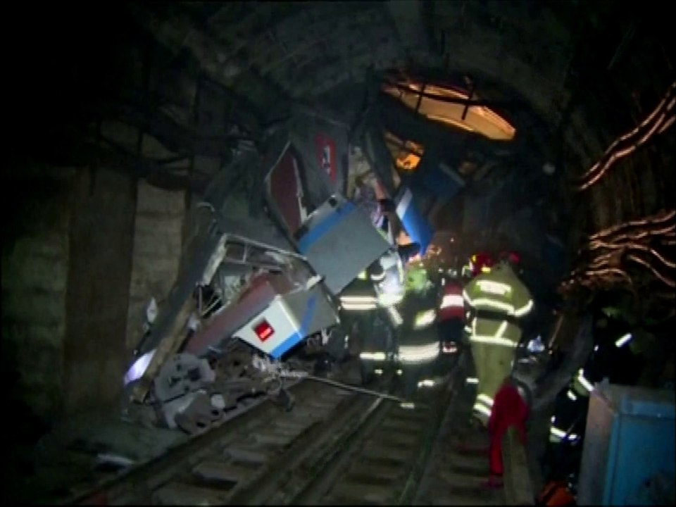 Moscou: les images de la rame de métro broyée par l'accident