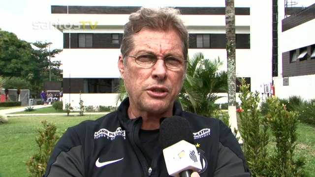 Oswaldo de Oliveira reclama da tabela do Brasileirão pós copa