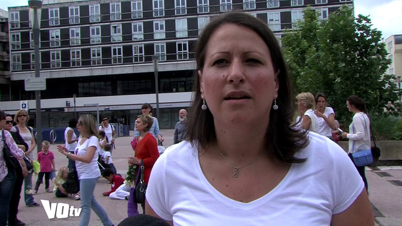 1507-ITW Fanny Herbelin - Marche blanche pour l'institutrice d'Albi