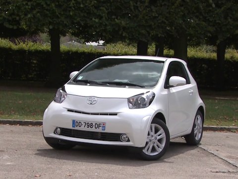 Essai Toyota iQ 1.3 VVTi 100 Multidrive Iconic Pack 2014