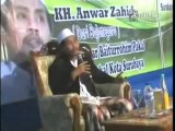 Pengajian KH.Anwar Zahid - Perbedaan Itu Indah