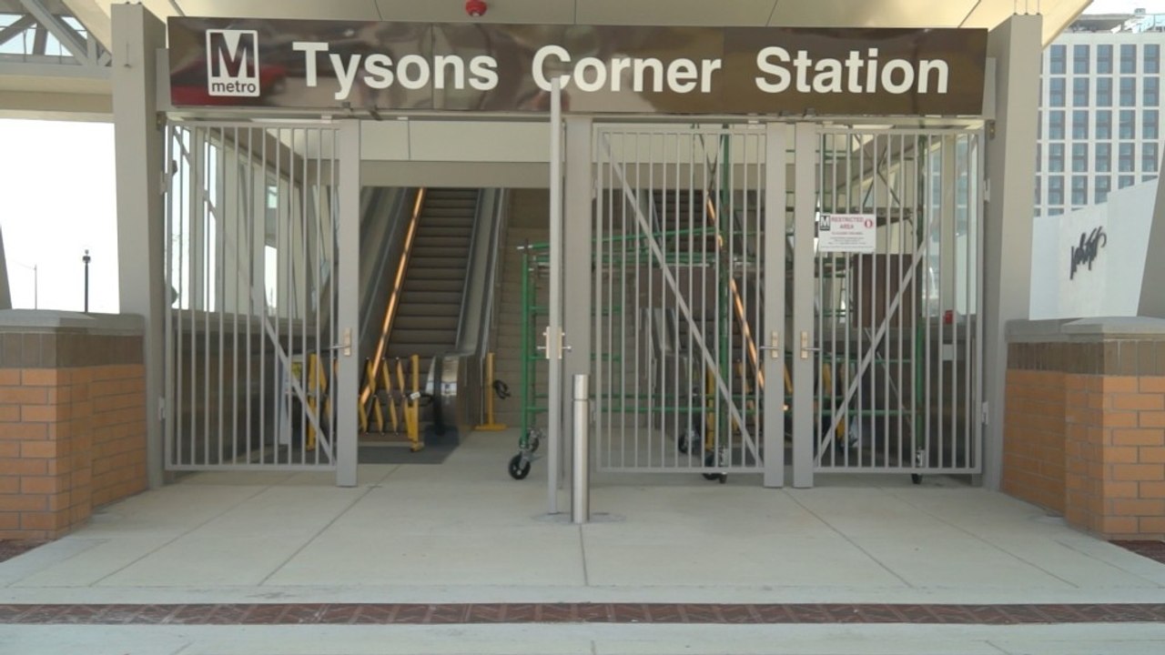 Silver Line Walk: Macy’s to Tysons Corner station