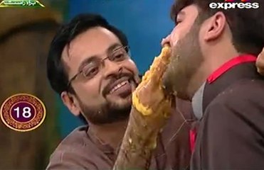 Aamir Liaquat Doing Disgusting Things in His Ramzan Show