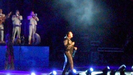 Pepe Aguilar-Por mujeres como tu-DSCN3810