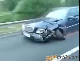 Mercedes-Benz yolda bırakmaz.