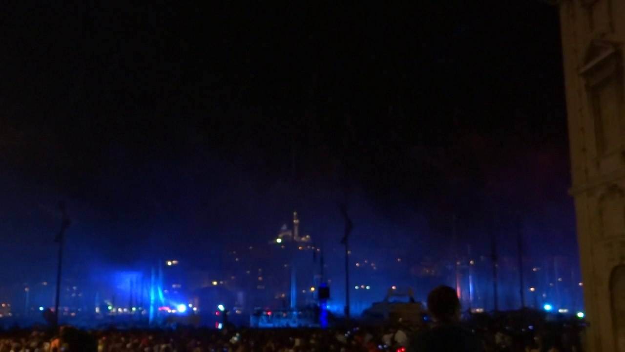 feu d'artifice marseille 10