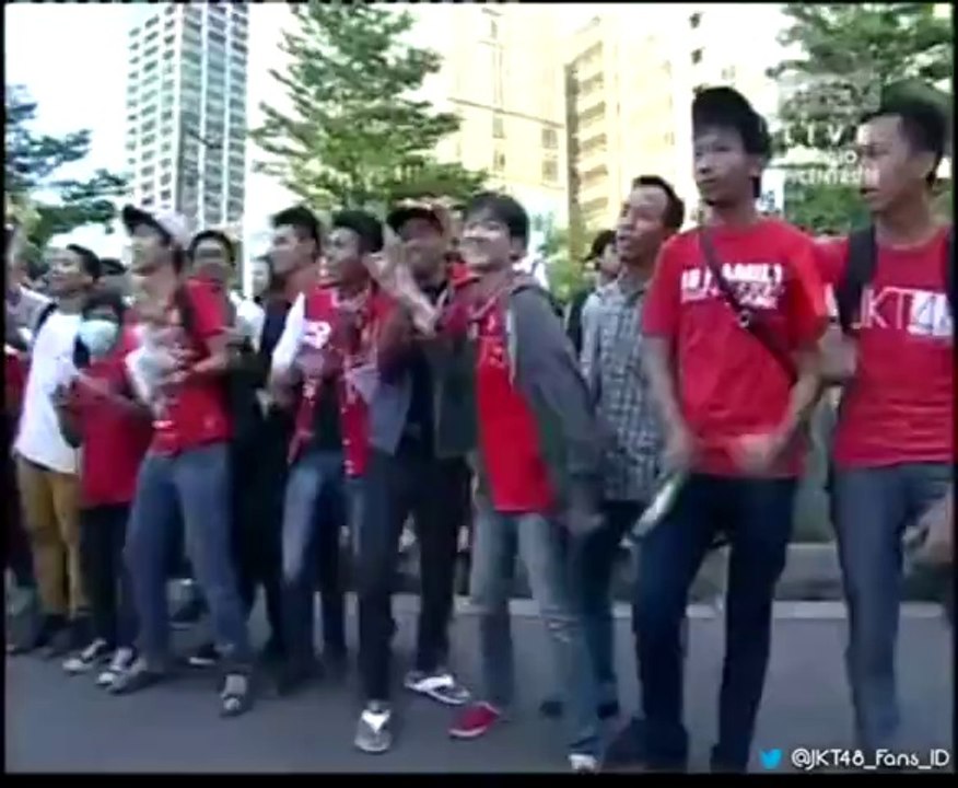 JKT48 - Koisuru Fortune Cookies