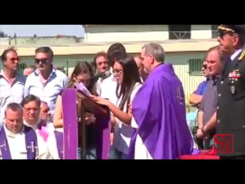 Marano (NA) - Crollo Galleria, in tremila ai funerali di Salvatore Giordano -1- (15.07.14)