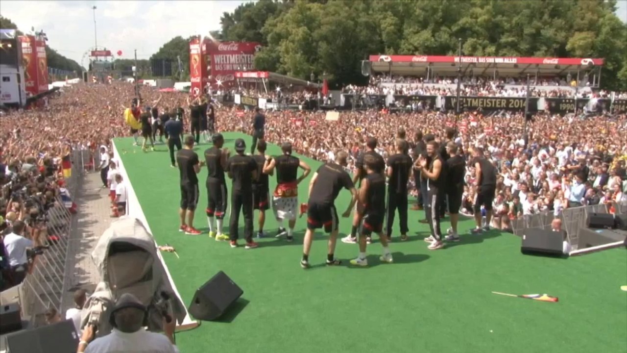 Draxler narrt großkreutz: "rück' den döner raus!"