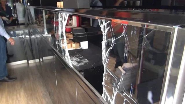 IcaroTv. Rapina alla gioielleria Luxury Wathces. Ladri agiscono con esplosivo