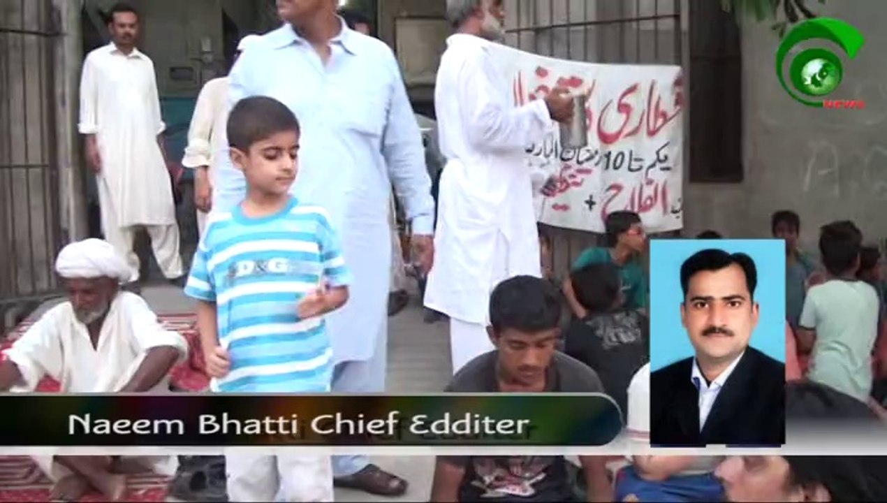 Al-Falah doing Aftari in Poor People in Jhelum