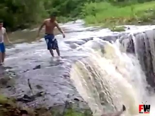 How not to jump a waterfall - Fails World