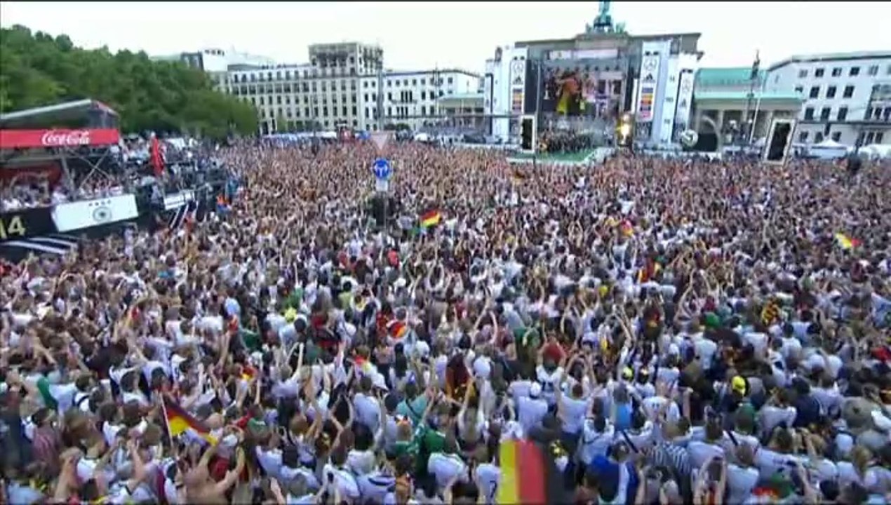 Helene Fischer auf der WM-Siegesfeier in Berlin 15.07.2014