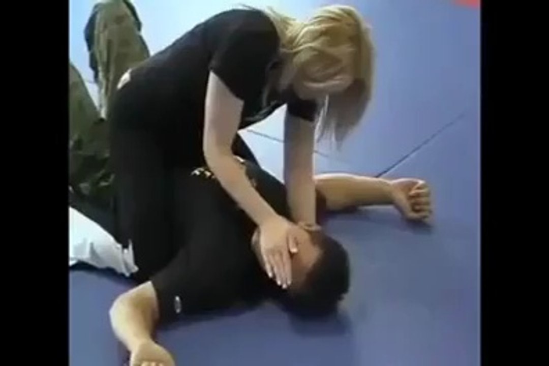 Tag your ladies friends ( Must watch )