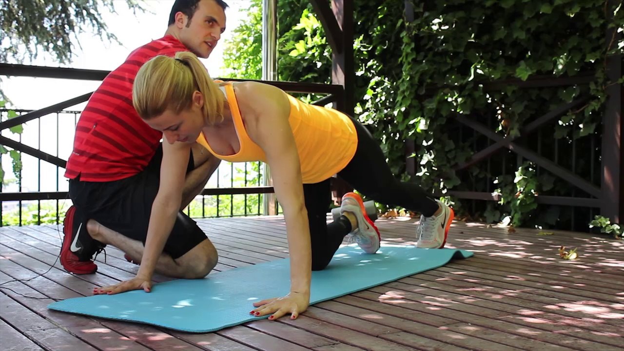 Göğüs Kaslarını Çalıştırmak için "One leg Push Up" - Her Yerde Spor